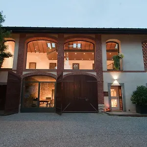 La Corte E L'uva Frühstückspension Olgiate Comasco